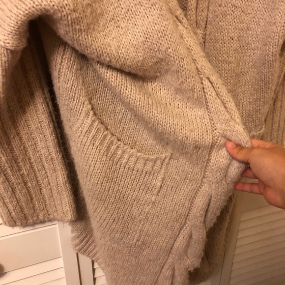 Beige Cardigan (Long) - Picture 2 of 4